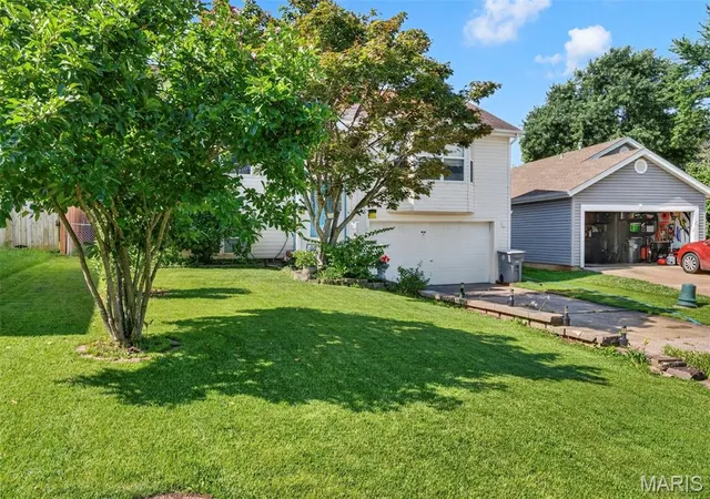 4th image of 17 Kingspointe Ct, Saint Peters, MO 63376 | MLS# MIS26041832