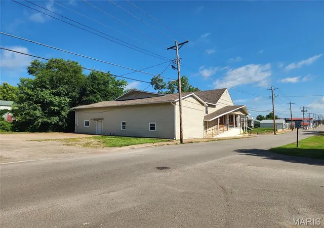 Homes for sale in Bonne Terre, MO | 301 S Division St, Bonne Terre, MO 63628 | MLS# MIS26041842