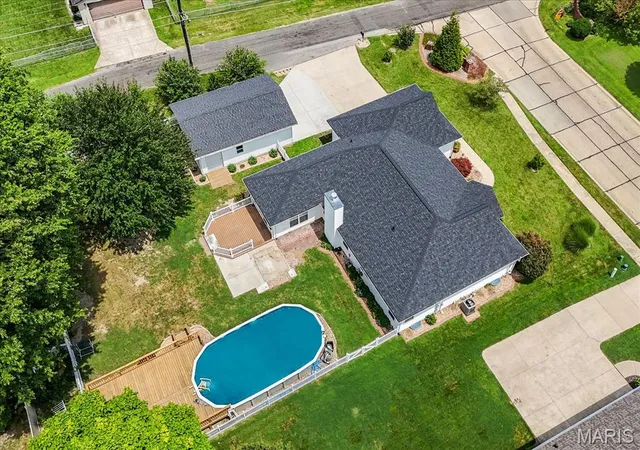 Homes for sale in Collinsville, IL | 2 Grandbrook Blvd, Collinsville, IL 62234 | MLS# MIS26041862