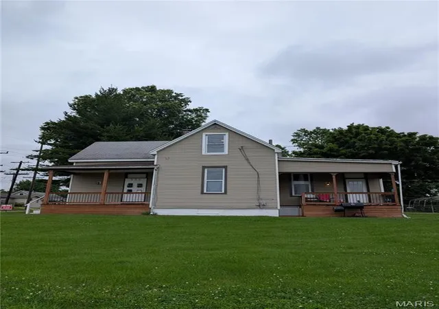 1st image of 506 N 17th St, Belleville, IL 62226 | MLS# MIS26041866