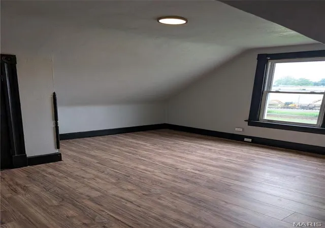 Photo 4 of Multi family home for sale at 506 N 17Th St, Belleville, IL 62226 | MLS# MIS26041866 | Listing updated on 2026-08-24