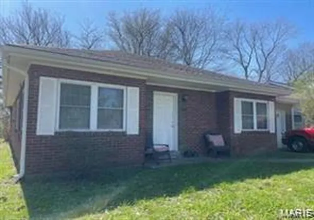 Homes for sale in Cape Girardeau, MO | 1821 New Madrid St, Cape Girardeau, MO 63701 | MLS# MIS26041880