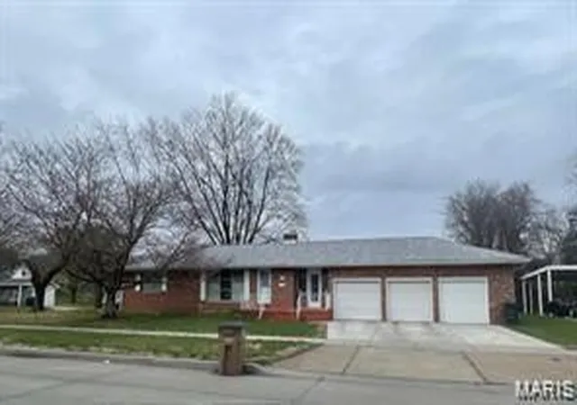 Homes for sale in Cape Girardeau, MO | 1218 Good Hope St, Cape Girardeau, MO 63703 | MLS# MIS26041882