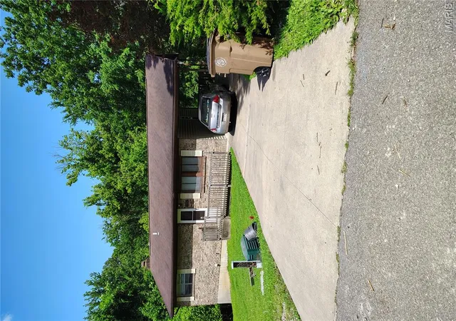 Homes for sale in Cape Girardeau, MO | 1106 Haddock St, Cape Girardeau, MO 63701 | MLS# MIS26041906