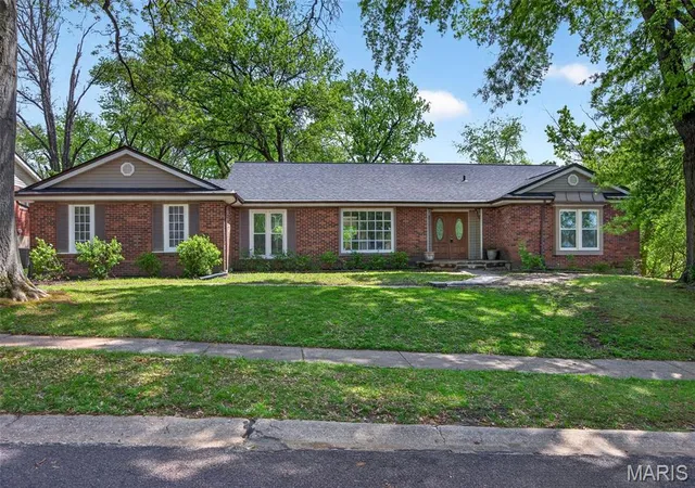 1st image of 6632 Blossom View Dr, Florissant, MO 63033 | MLS# MIS26041913