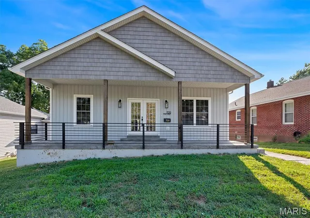 Homes for sale in Festus, MO | 709 N Mill St, Festus, MO 63028 | MLS# MIS26041916