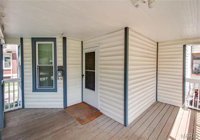 Homes for sale in Alton, IL | 2714 Brown St, Alton, IL 62002 | MLS# MIS26041926