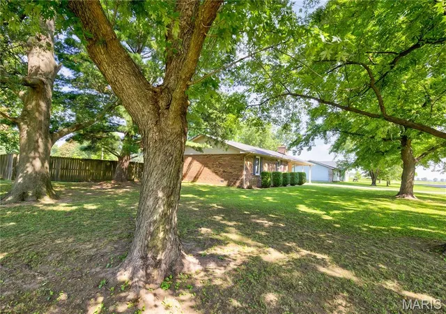 Homes for sale in Sikeston, MO | 209 Aletha Dr, Sikeston, MO 63801 | MLS# MIS26041939