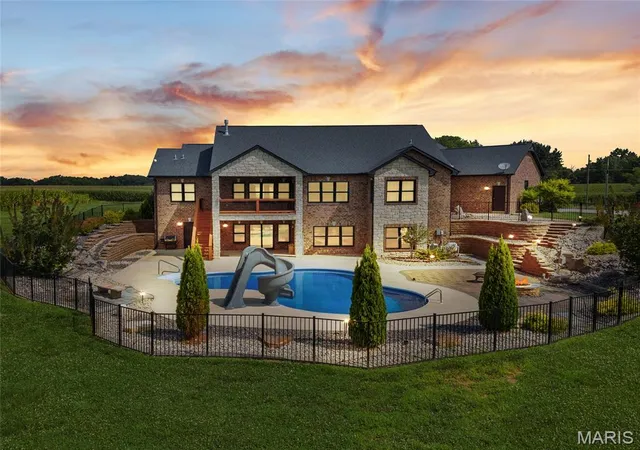 5th image of 8318 West Mill Creek Rd, Troy, IL 62294 | MLS# MIS26041945