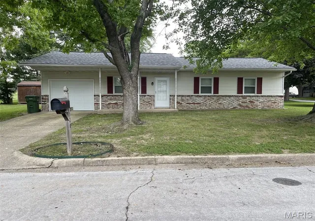 Homes for sale in Rolla, MO | 120 Whitecliff St, Rolla, MO 65401 | MLS# MIS26041959