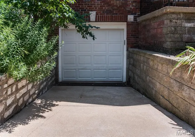 Homes for sale in University City, MO | 7322 Drexel Dr, University City, MO 63130 | MLS# MIS26041961