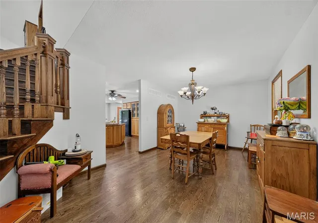 Photo 4 of House for sale at 1574 Turkeyfoot Rd, Bourbon, MO 65441 | MLS# MIS26041964 | Listing updated on 2026-08-05