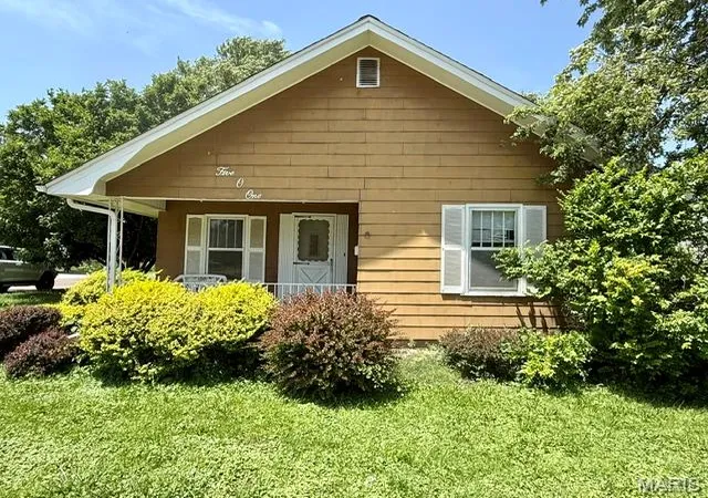 Homes for sale in Vandalia, MO | 501 E Us Hwy 54, Vandalia, MO 63382 | MLS# MIS26041970