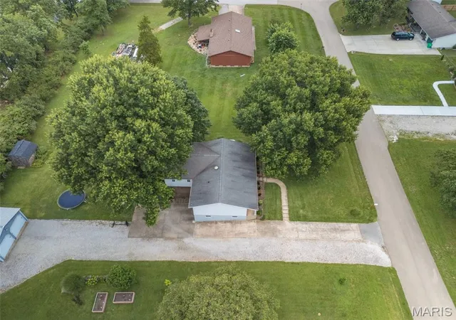 Homes for sale in Festus, MO | 1139 Vicksburg Dr, Festus, MO 63028 | MLS# MIS26041974