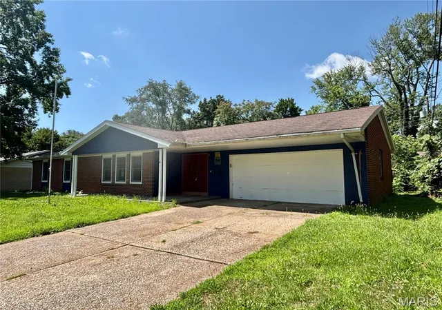 Homes for sale in Belleville, IL | 209 Gettysburg Rd, Belleville, IL 62226 | MLS# MIS26041977