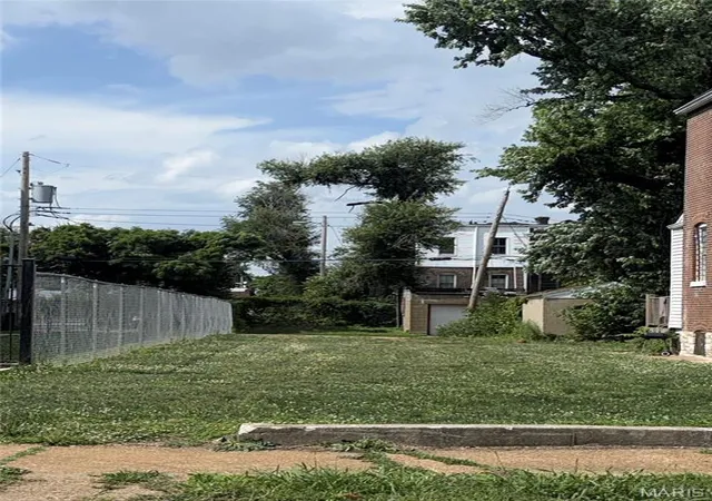 Photo 1 of Land for sale at 4647 Enright Ave, Saint Louis, MO 63108 | MLS# MIS26041988 | Listing updated on 2026-08-18