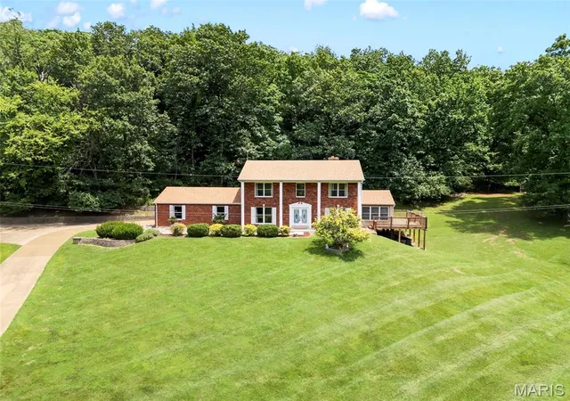 Photo 3 of Single family home for sale at 3672 Hawks Rest Rd, Wildwood, MO 63069 | MLS# MIS26042012 | Listing updated on 2026-08-23