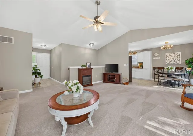 5th image of 144 Hunters Green Ln, Eureka, MO 63025 | MLS# MIS26042013