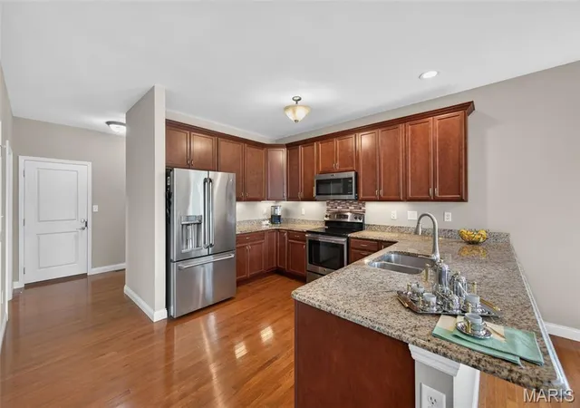Photo 3 of Single family home for sale at 1125 Duxbury Ln, O Fallon, MO 63366 | MLS# MIS26042037 | Listing updated on 2026-09-17