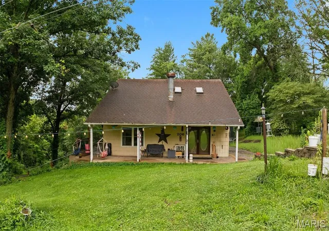 2nd image of 206 Pamela Dr, Belleville, IL 62223 | MLS# MIS26042042