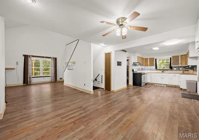 Photo 3 of Single family home for sale at 206 Pamela Dr, Belleville, IL 62223 | MLS# MIS26042042 | Listing updated on 2026-10-05