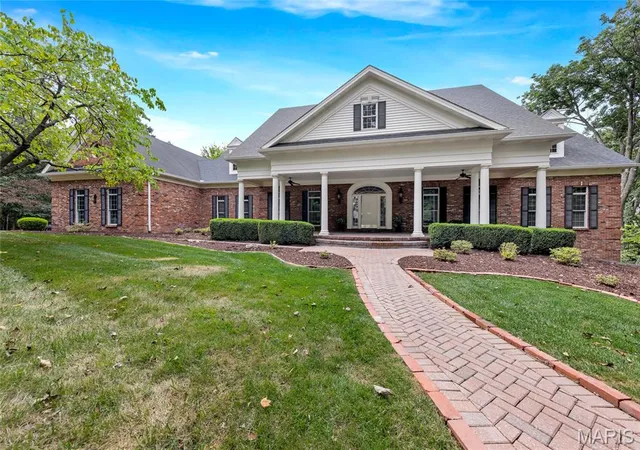 Photo 3 of Single family home for sale at 943 Norrington Way, Fenton, MO 63026 | MLS# MIS26042044 | Listing updated on 2026-09-21