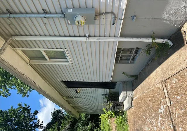 Photo 3 of Multi family home for sale at 4421-23 Hamilton Ave, Saint Louis, MO 63120 | MLS# MIS26042047 | Listing updated on 2026-07-01