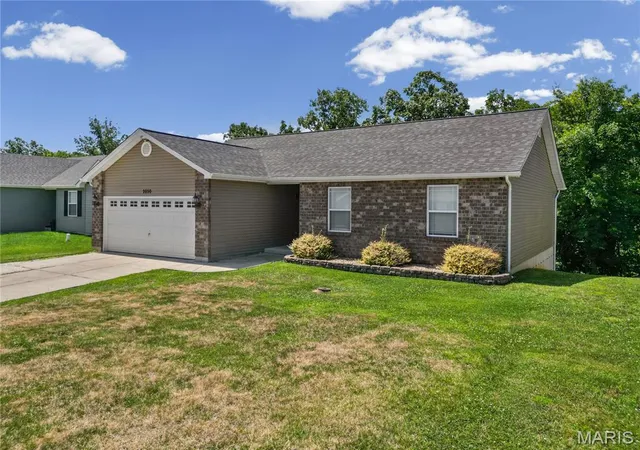 Homes for sale in Pevely, MO | 2050 Magnolia Wy, Pevely, MO 63070 | MLS# MIS26042053