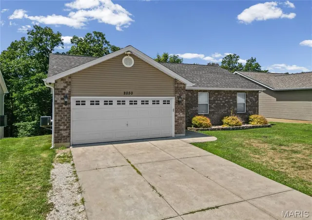 Homes for sale in Pevely, MO | 2050 Magnolia Wy, Pevely, MO 63070 | MLS# MIS26042053