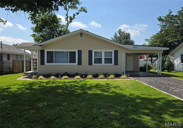 Homes for sale in Sikeston, MO | 403 Virginia St, Sikeston, MO 63801 | MLS# MIS26042062