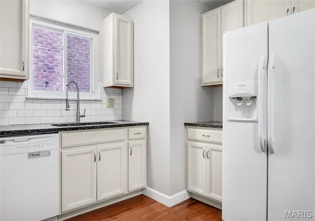 Photo 3 of Multi family home for sale at 4990 Oleatha Ave, St Louis, MO 63139 | MLS# MIS26042103 | Listing updated on 2026-08-29