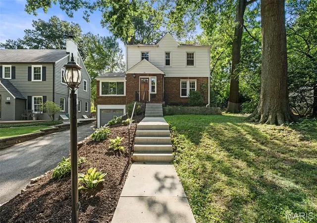 1st image of 26 Hardith Hill Ct, Saint Louis, MO 63119 | MLS# MIS26042111