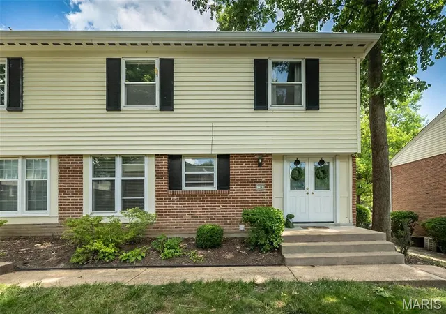 1st image of 13348 La Barge Dr, Chesterfield, MO 63141 | MLS# MIS26042116