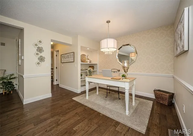 4th image of 13348 La Barge Dr, Chesterfield, MO 63141 | MLS# MIS26042116