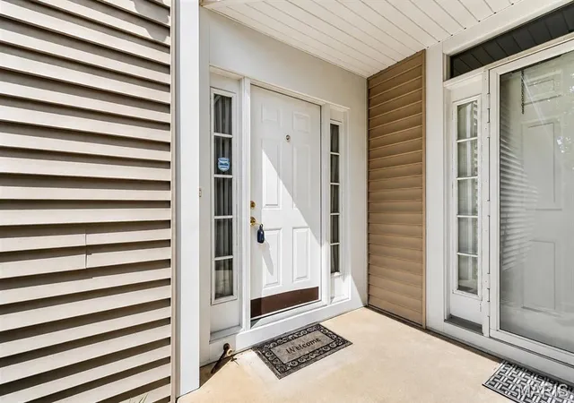 Photo 3 of Townhouse for sale at 12913 Autumn Fields Ct, Saint Louis, MO 63146 | MLS# MIS26042118 | Listing updated on 2026-10-05