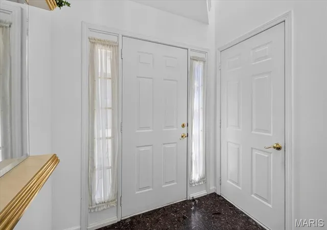 Photo 3 of Townhouse for sale at 12913 Autumn Fields Ct, Saint Louis, MO 63146 | MLS# MIS26042118 | Listing updated on 2026-10-05