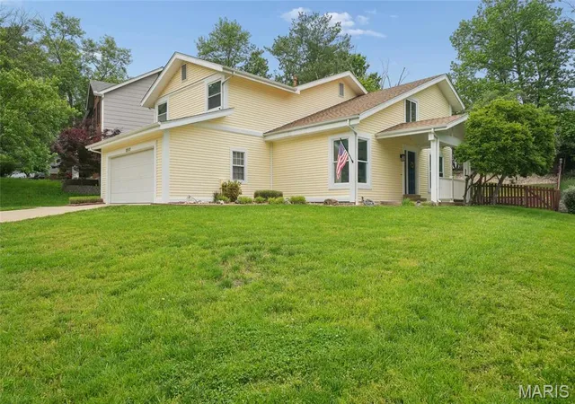 Homes for sale in Wildwood, MO | 2517 Maple Crossing Dr, Wildwood, MO 63011 | MLS# MIS26042128