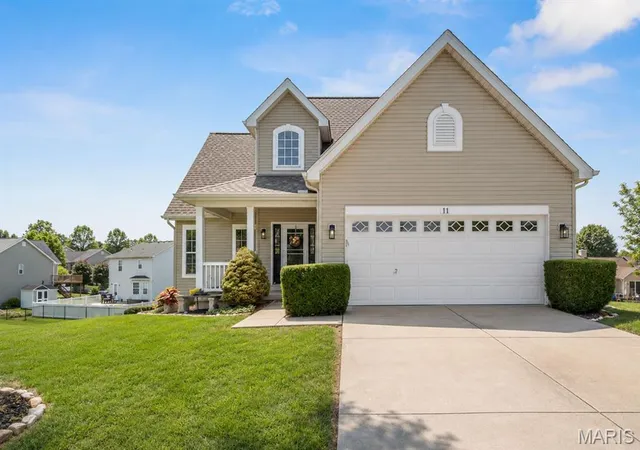 Photo 1 of Single family home for sale at 11 Towergate Ct, Lake Saint Louis, MO 63367 | MLS# MIS26042129 | Listing updated on 2026-09-13