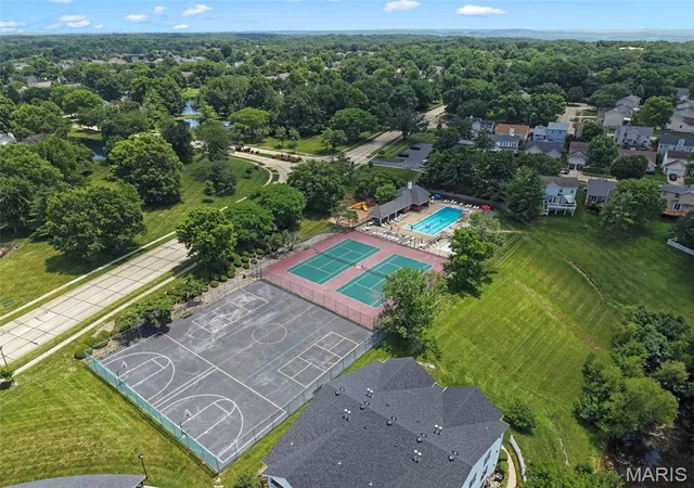 Homes for sale in Wildwood, MO | 16559 Victoria Crossing Drive, Wildwood, MO 63040 | Houzeo