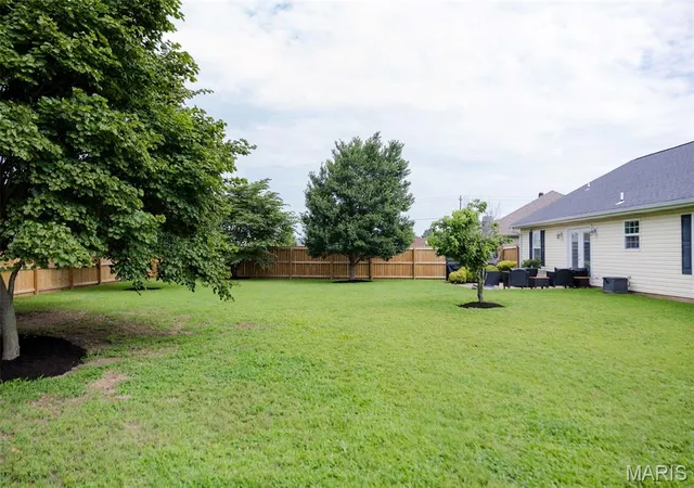 Homes for sale in Sikeston, MO | 1105 Tulip Tr, Sikeston, MO 63801 | MLS# MIS26042147