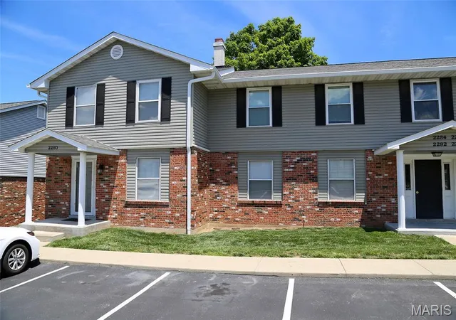 Homes for sale in St Peters, MO | 2280 Highland Hill Dr, St Peters, MO 63376 | MLS# MIS26042164