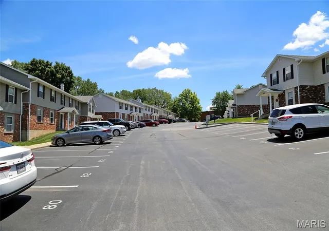 Photo 3 of Multi family home for sale at 2280 Highland Hill Dr, Saint Peters, MO 63376 | MLS# MIS26042164 | Listing updated on 2026-08-15