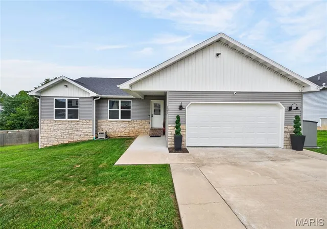 1st image of 131 Mary Catherine St, Waynesville, MO 65583 | MLS# MIS26042169
