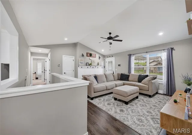 4th image of 131 Mary Catherine St, Waynesville, MO 65583 | MLS# MIS26042169