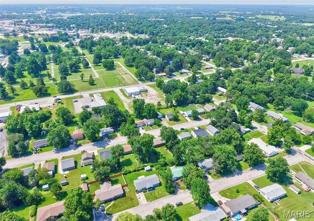 Homes for sale in Lebanon, MO | 207 Catalpa Ln, Lebanon, MO 65536 | MLS# MIS26042186