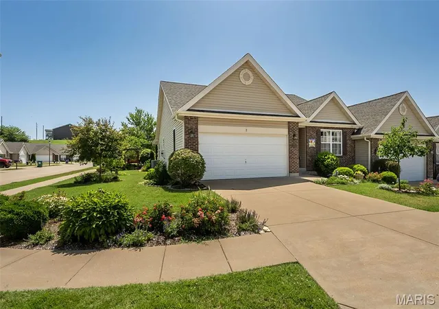 Homes for sale in Festus, MO | 2 Jackson Cir, Festus, MO 63028 | MLS# MIS26042204