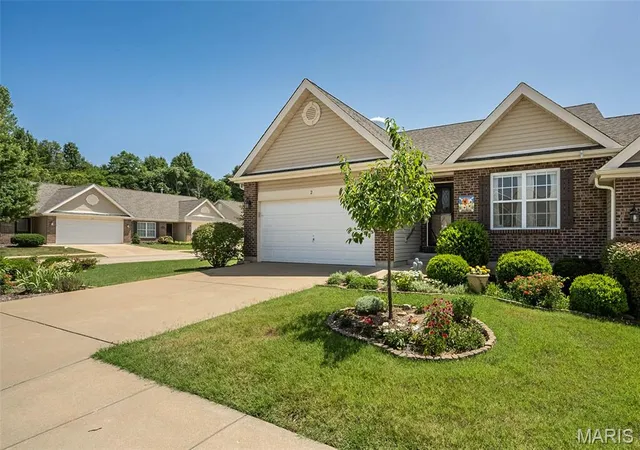 Homes for sale in Festus, MO | 2 Jackson Cir, Festus, MO 63028 | MLS# MIS26042204