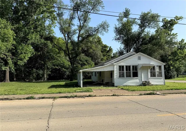 Homes for sale in Park Hills, MO | 500 E Elvins Blvd, Park Hills, MO 63601 | MLS# MIS26042230
