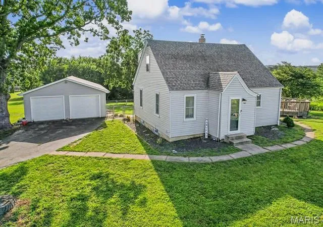 Homes for sale in Ste Genevieve, MO | 9284 Hwy 61, Ste Genevieve, MO 63670 | MLS# MIS26042231