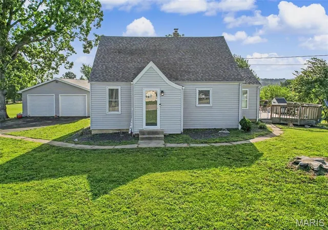 Homes for sale in Ste Genevieve, MO | 9284 Hwy 61, Ste Genevieve, MO 63670 | MLS# MIS26042231